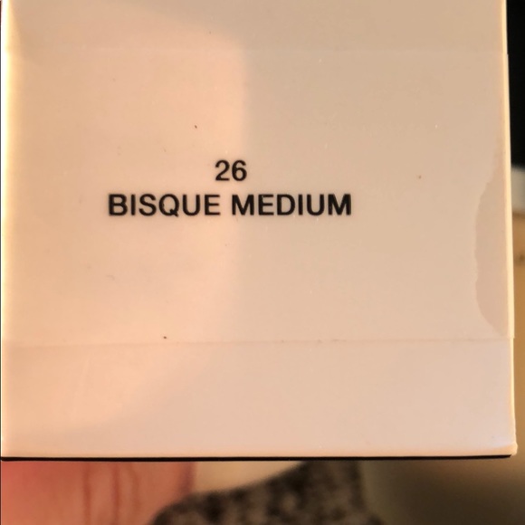 Marc Jacobs 26 Bisque Medium Re(Marc)able Remarcable Foundation - Picture 3 of 3